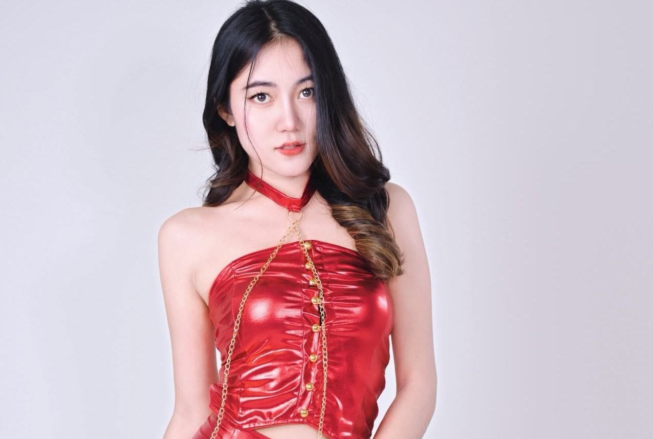 ปังไม่หยุด! “อิงออย นฤมล” ดาว TikTok สุดฮอต เซ็นสัญญา “ข้าวสารซาวด์” เปิดบทใหม่ศิลปินป้ายแดง แฟนคลับแห่ยินดี